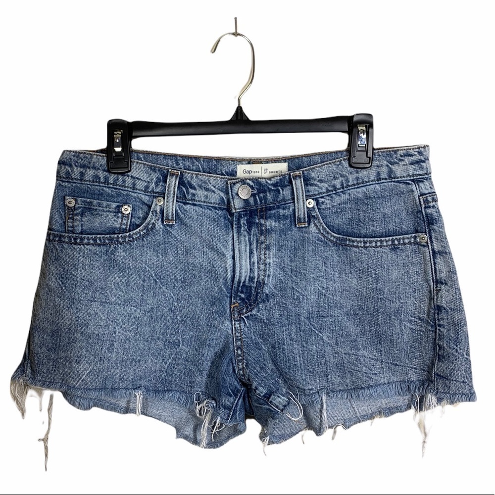Gap 1969 3”  denim shorts  size 29
